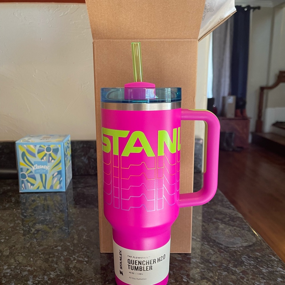 Stanley Pink Retro